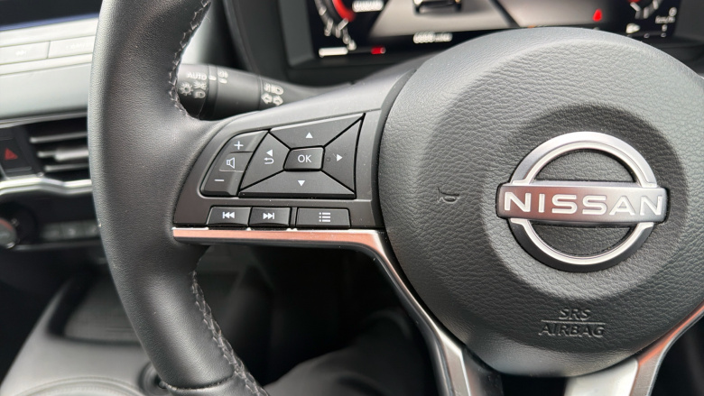 Nissan Juke 1.0 DiG-T N-Connecta 5dr Petrol Hatchback